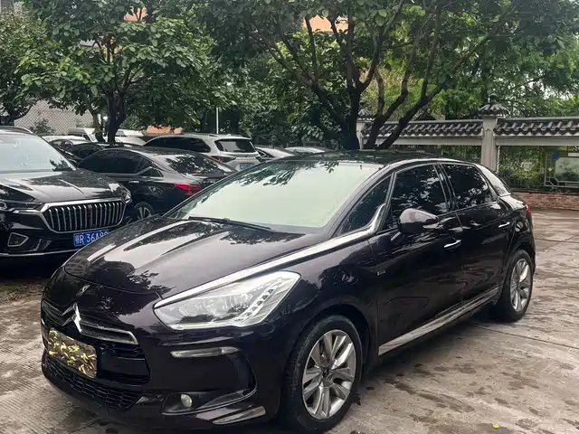  DS DS 5 2014 1.6T Luxury THP160