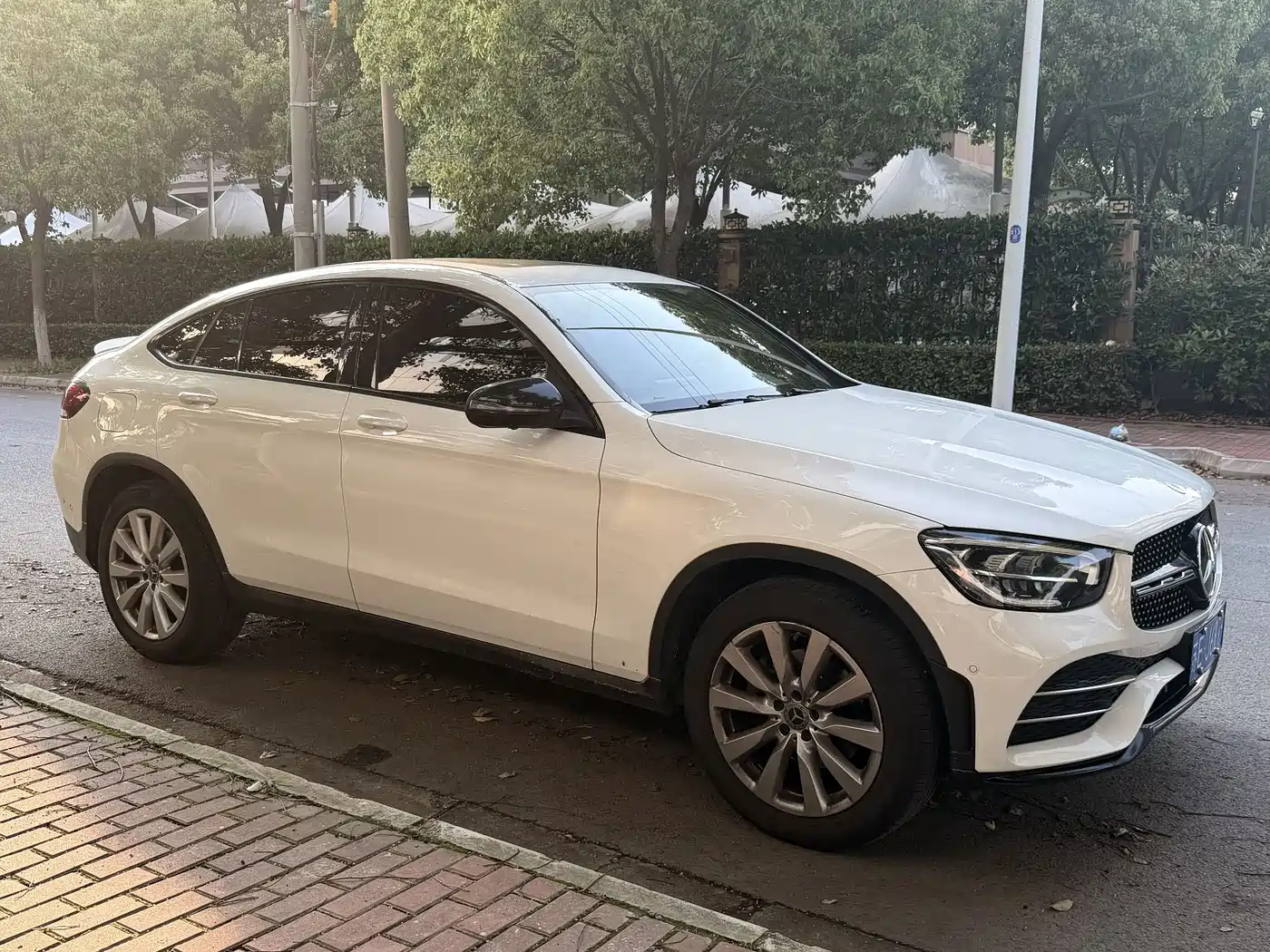 Mercedes-Benz GLC Coupe 2021 GLC 260 4MATIC Coupe SUV фото 3