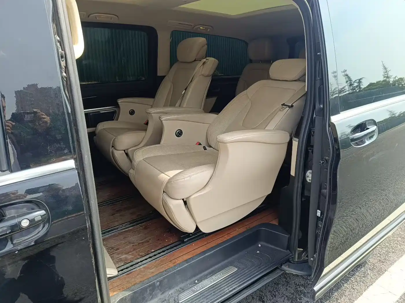 Mercedes-Benz V-Class 2018 V 260 L Premium Long Version China V фото 7