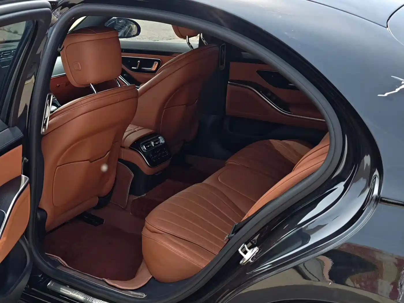 Mercedes-Benz S-Class 2023 Model S 400 L Business Edition фото 6