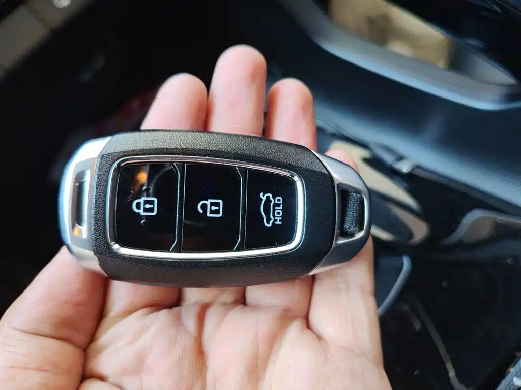 Hyundai Elantra 2023 1.5L CVT GLX Elite Edition фото 12
