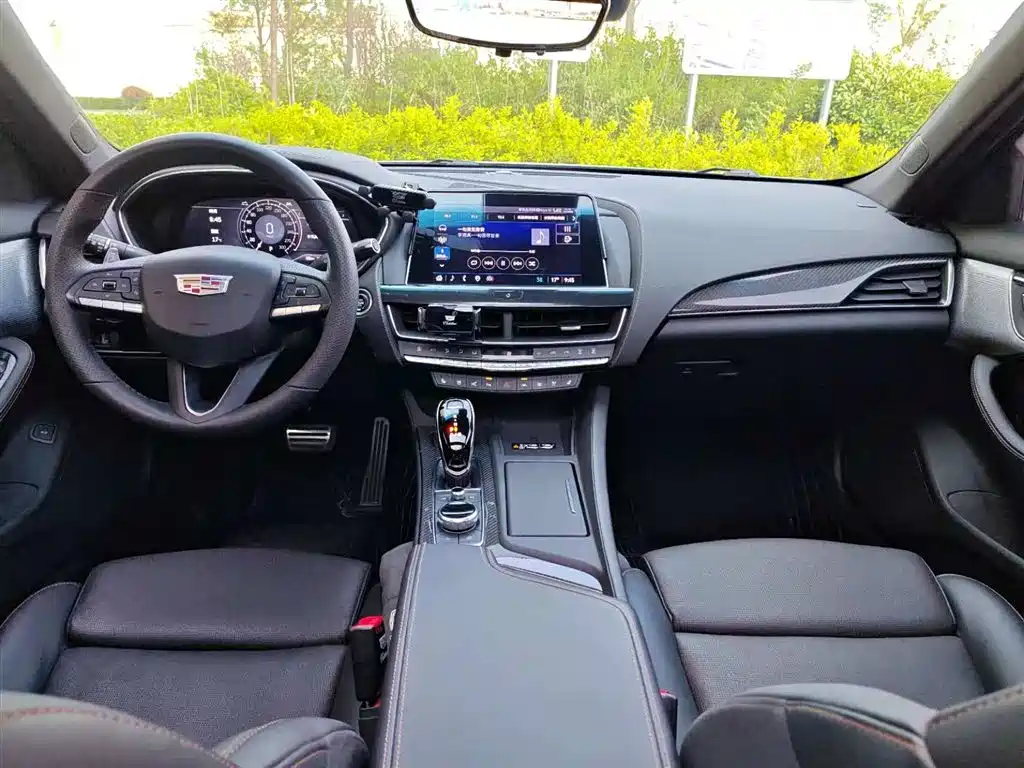 Cadillac CT5 2023 28T Platinum Style фото 21