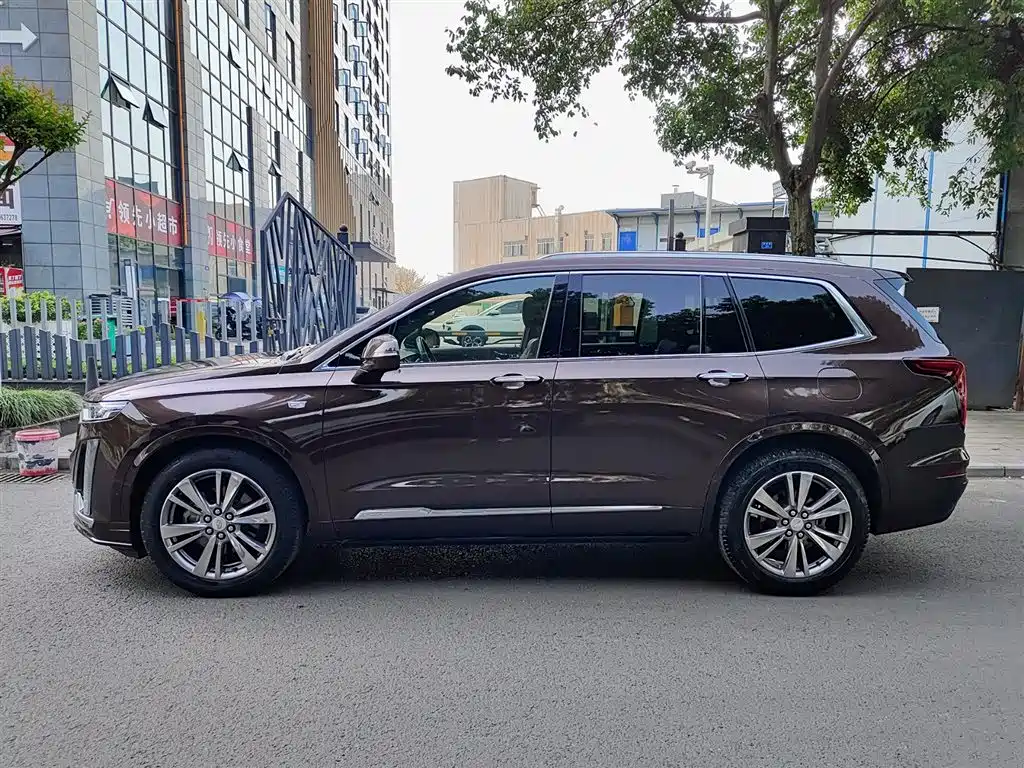 Cadillac XT6 2020 28T 6-Seater 4WD Luxury Model фото 3