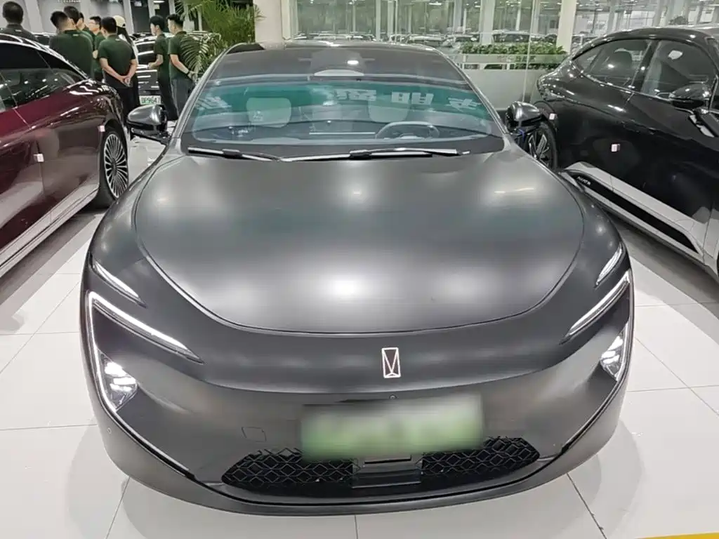 2026 Avatr 12