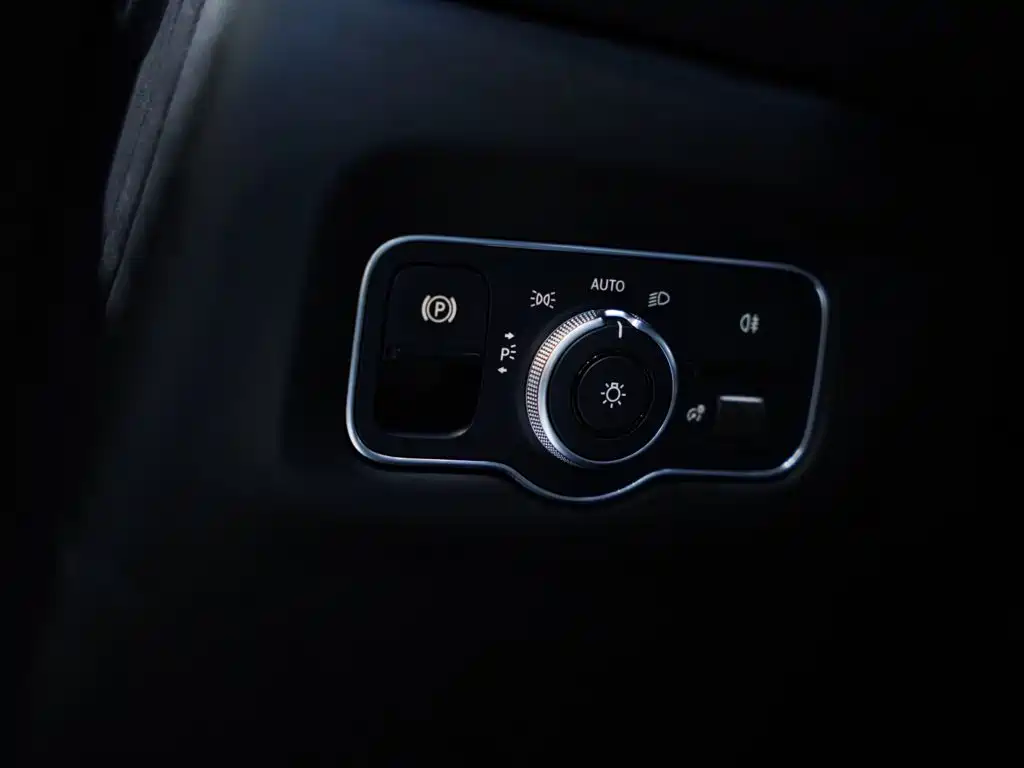 Aston Martin DB11 2021 2020 4.0T V8 Volante