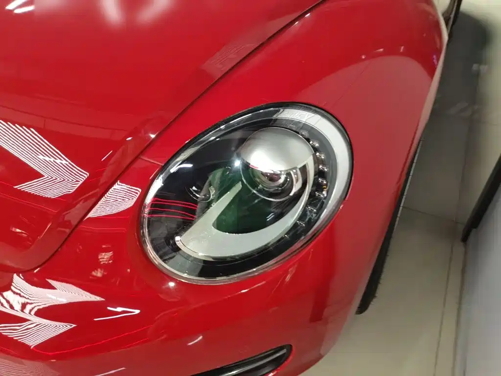 Фото 24 - Volkswagen Beetle