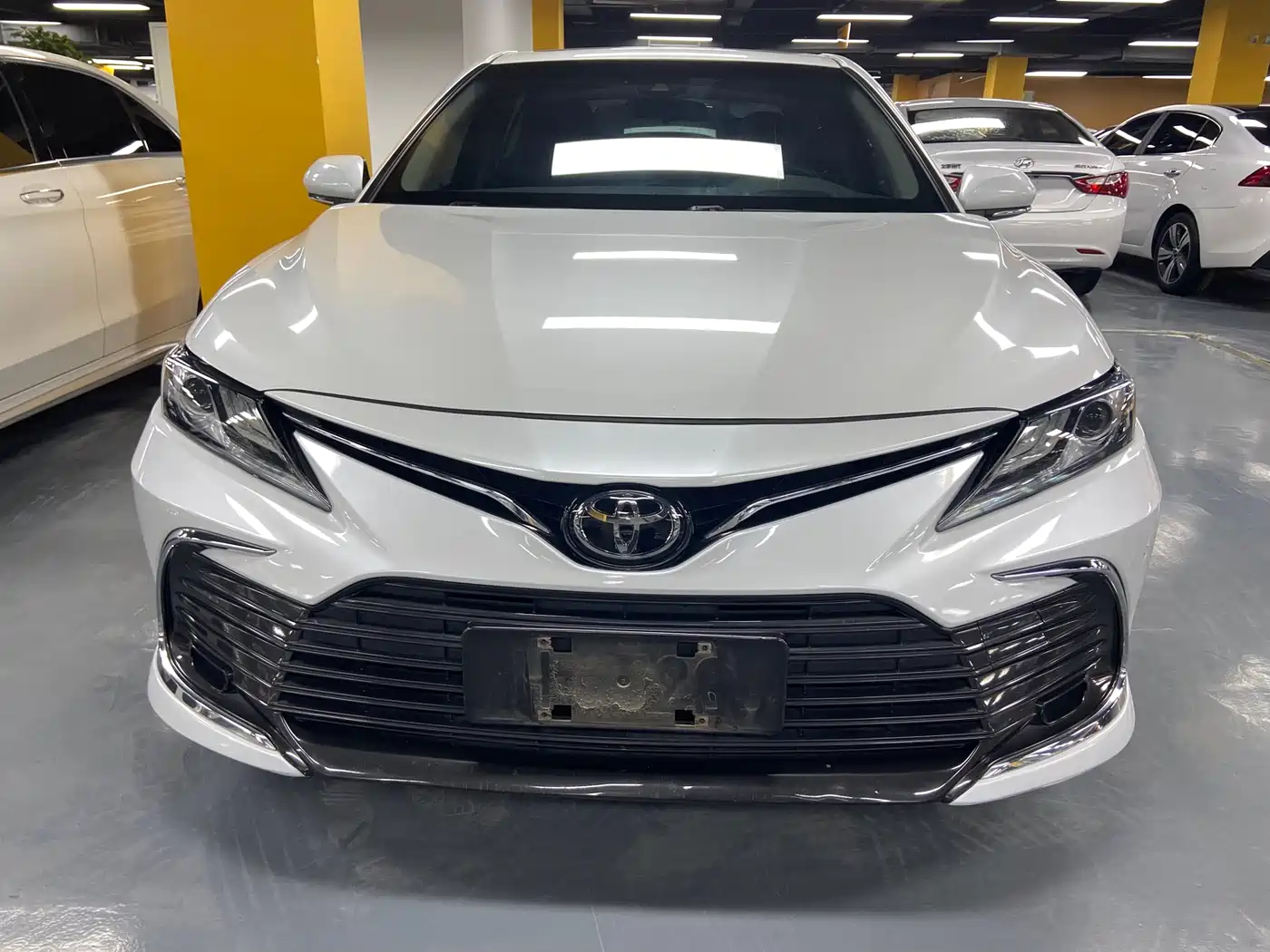 Toyota Camry 2021 2.0G Luxury Edition фото 2