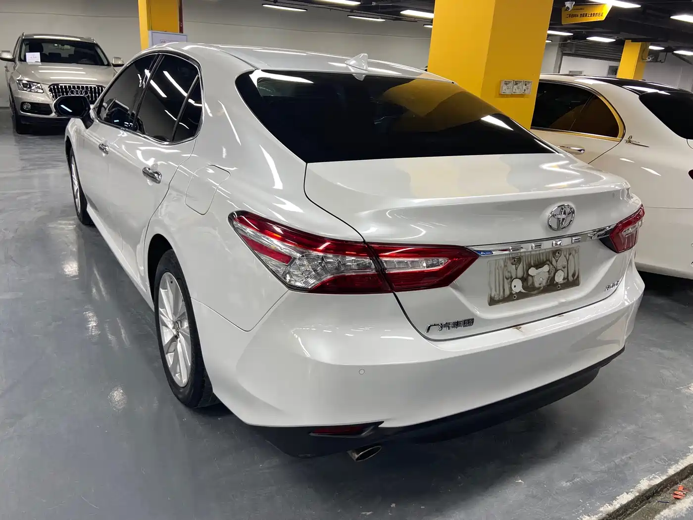Toyota Camry 2021 2.0G Luxury Edition фото 11