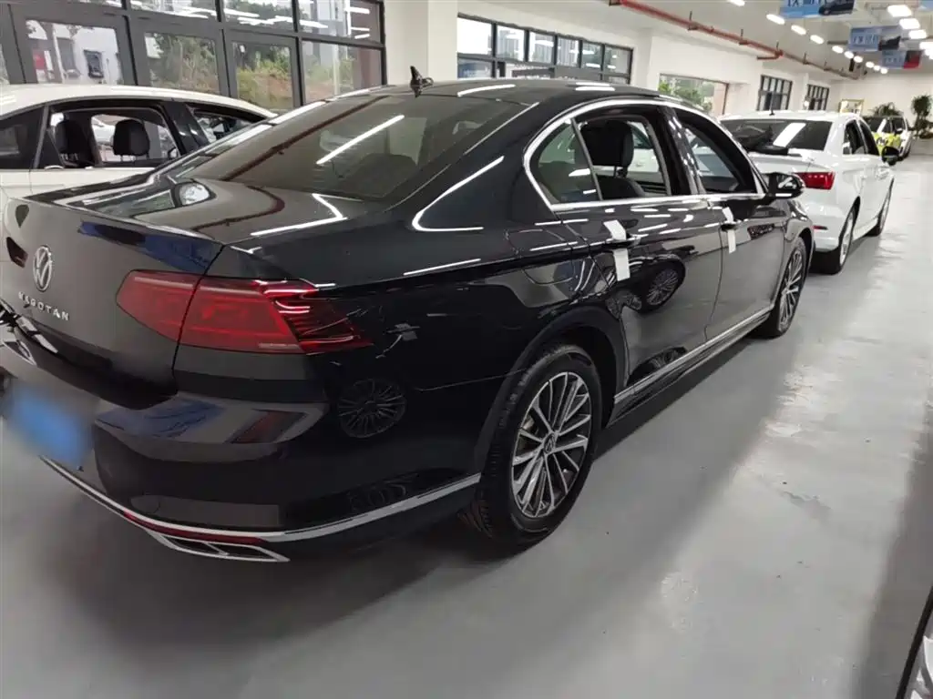 Volkswagen Magotan 2023 2 Million Units Anniversary Edition 330TSI DSG Leading Type фото 7