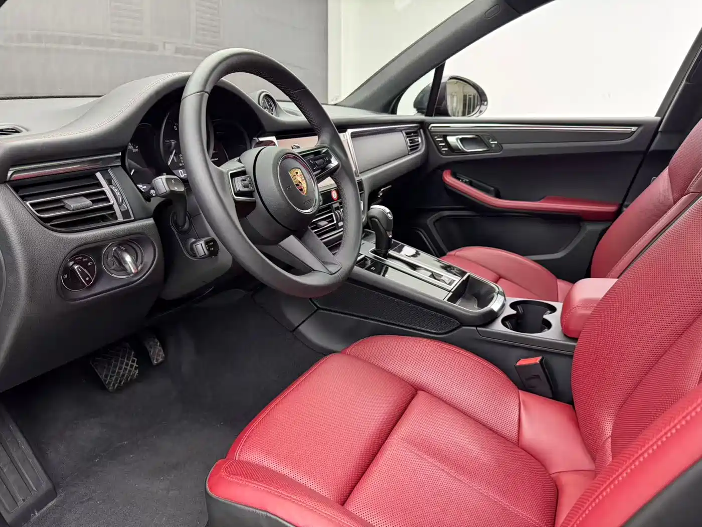 Porsche Macan 2025 Macan 2.0T Dream Chaser Edition фото 6
