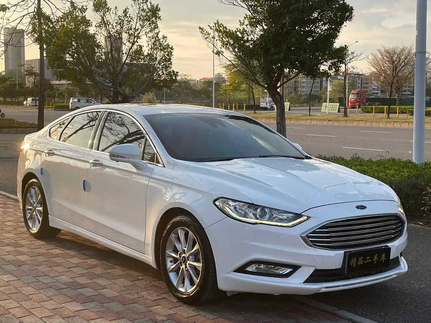 FORD MONDEO