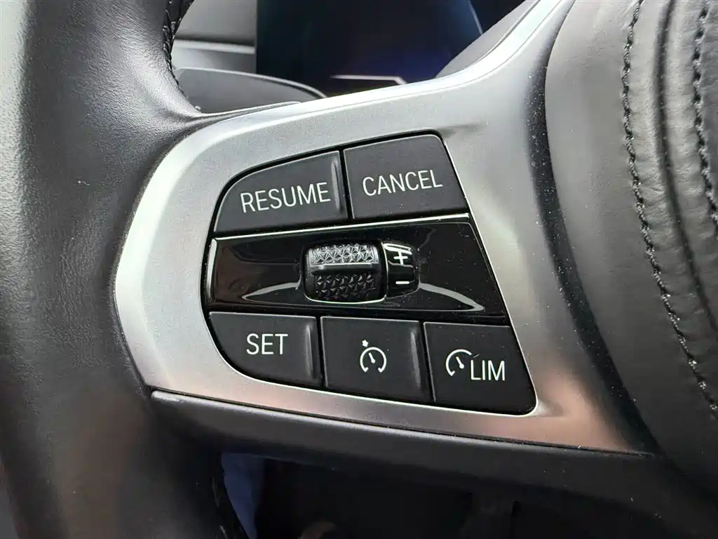 BMW i4 2023 eDrive35 фото 14