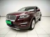 Фото 1 - Lincoln MKC