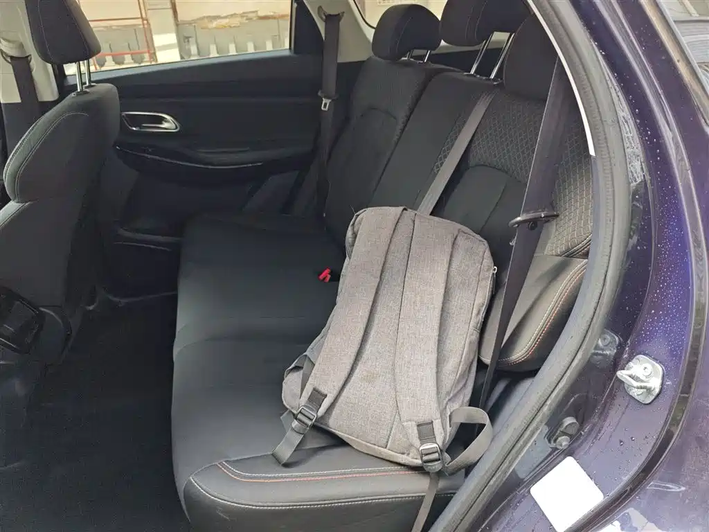 صورة 17 - Changan Oshan X7