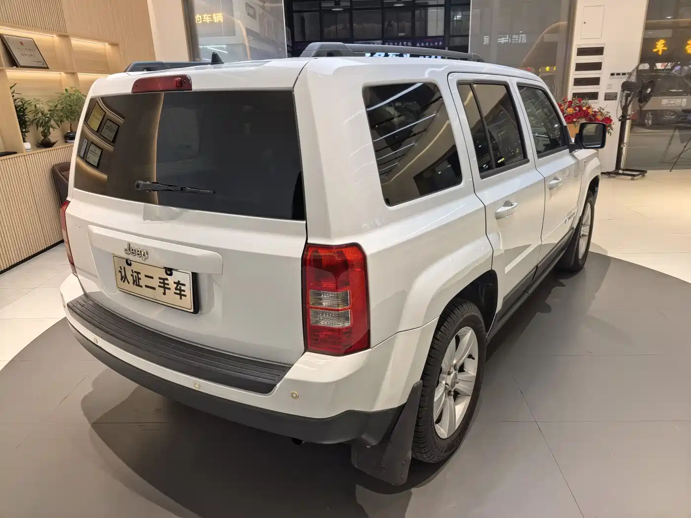 Jeep Patriot 2015 2014 2.4L Sport