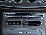 Photo 11 - Mercedes-Benz E-Class