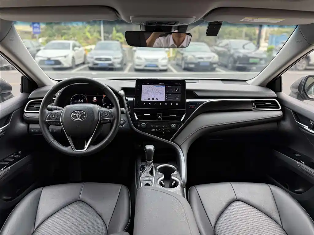Toyota Camry 2023 2.5G Luxury Edition фото 21