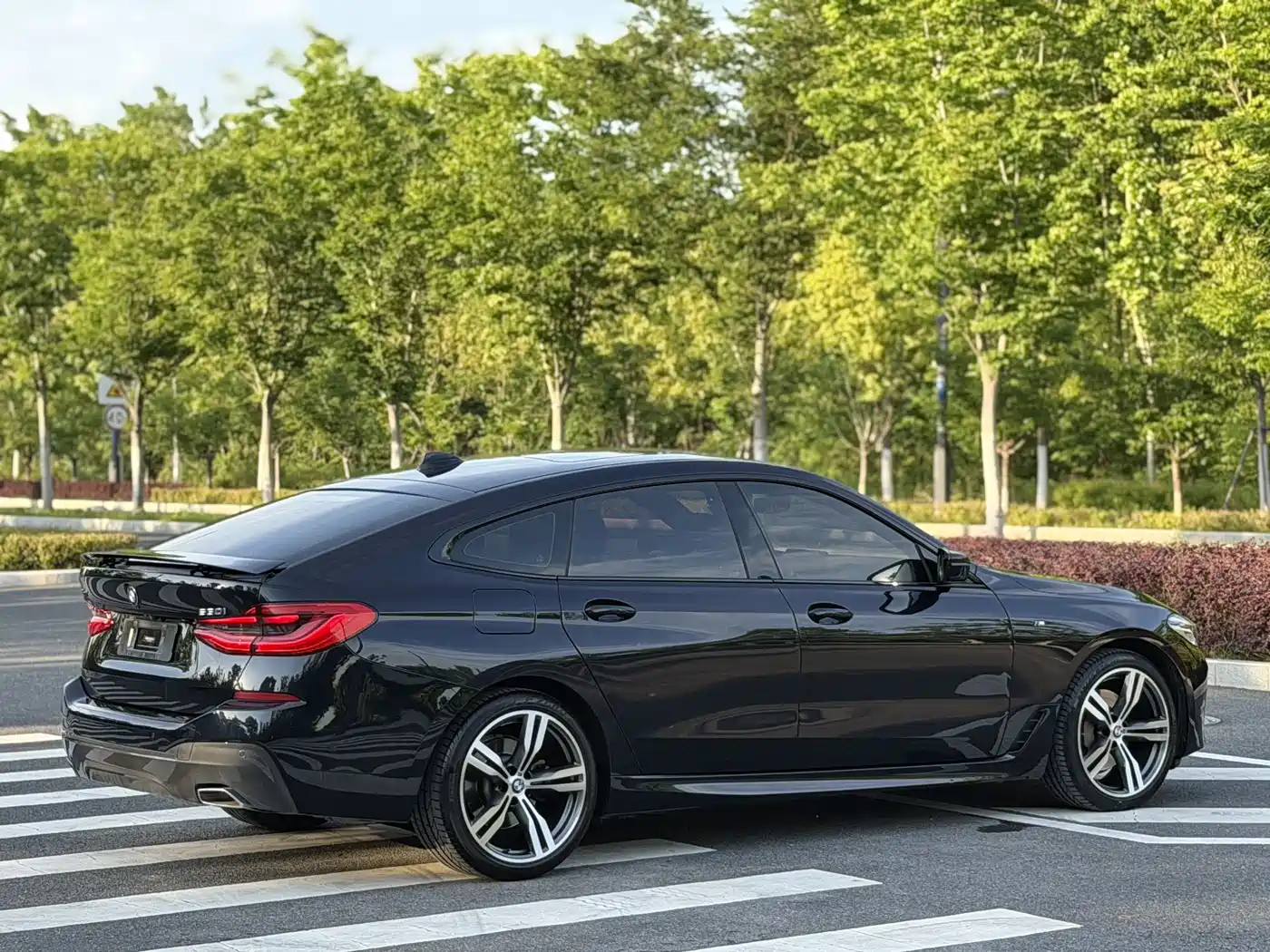BMW 6 Series GT 2021 630i M Sport Package фото 9