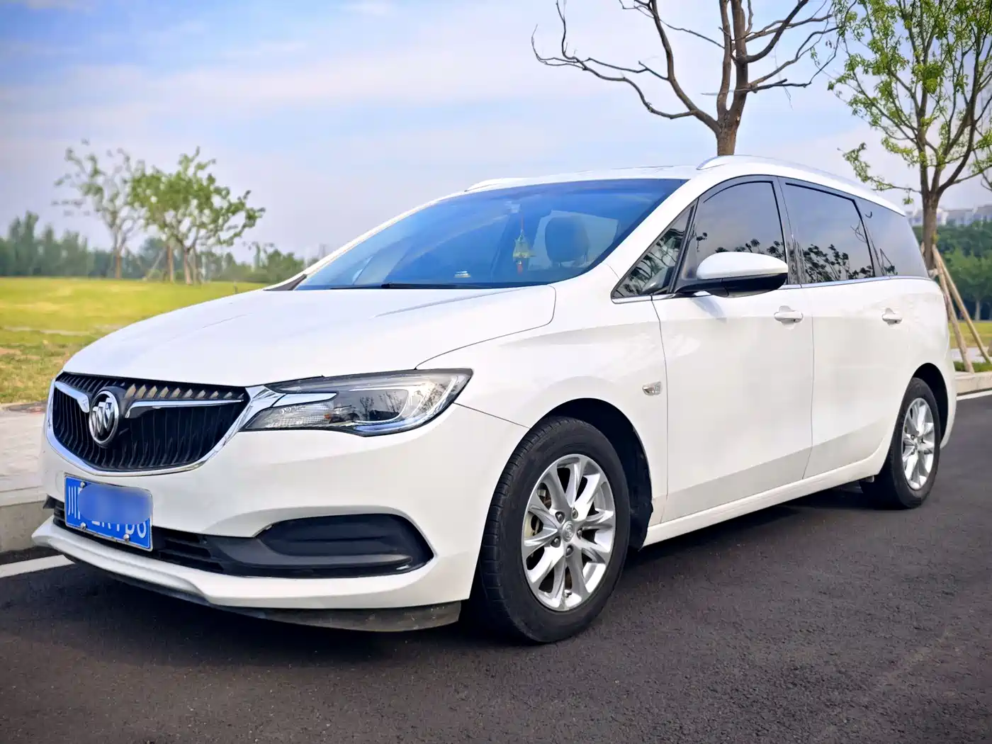 Buick GL6 2018 2018 18T 6-Seater Elite