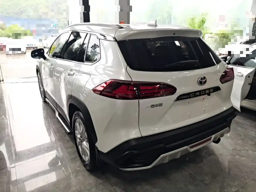 Toyota Corolla Cross 2023 2.0L Elite Edition фото 23