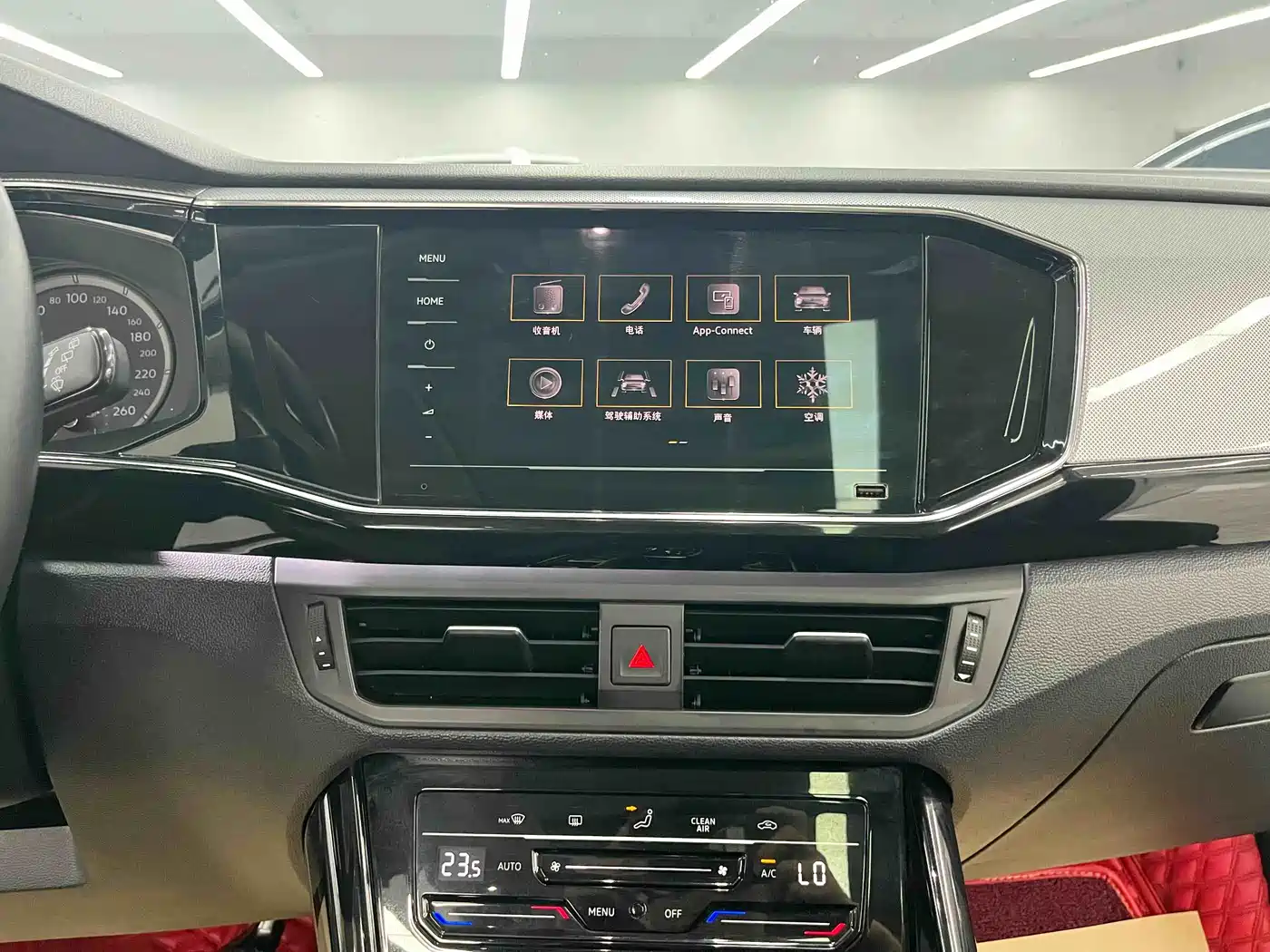 Volkswagen Tayron 2020 330TSI 2WD Luxury Smart Edition фото 17