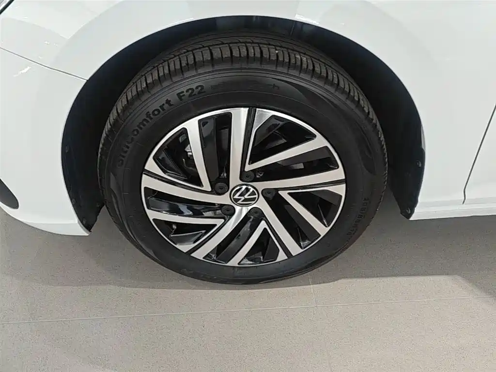 Volkswagen Lavida 2024 Model 300TSI DSG Starlight Leading Edition фото 23