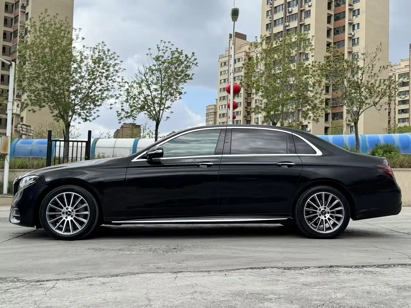 Mercedes-Benz E-Class 2018 E 300 L Sport Fashion фото 14