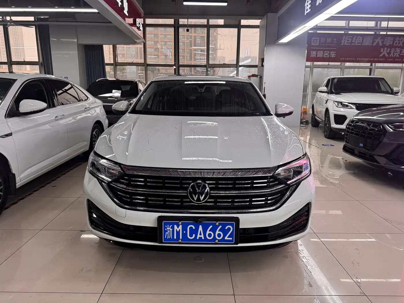 Volkswagen Sagitar 2023 300TSI DSG Excellence Edition фото 2