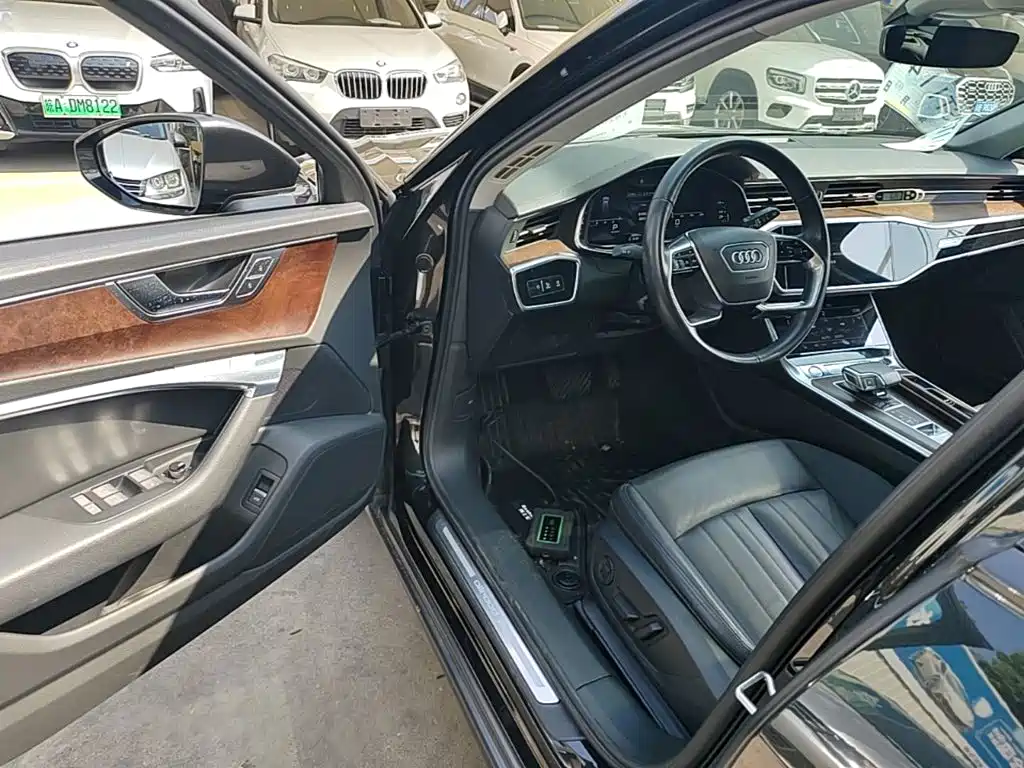 Audi A6 (Import) 2020 2020 allroad quattro Explorer 55 TFSI Premium Off-Road