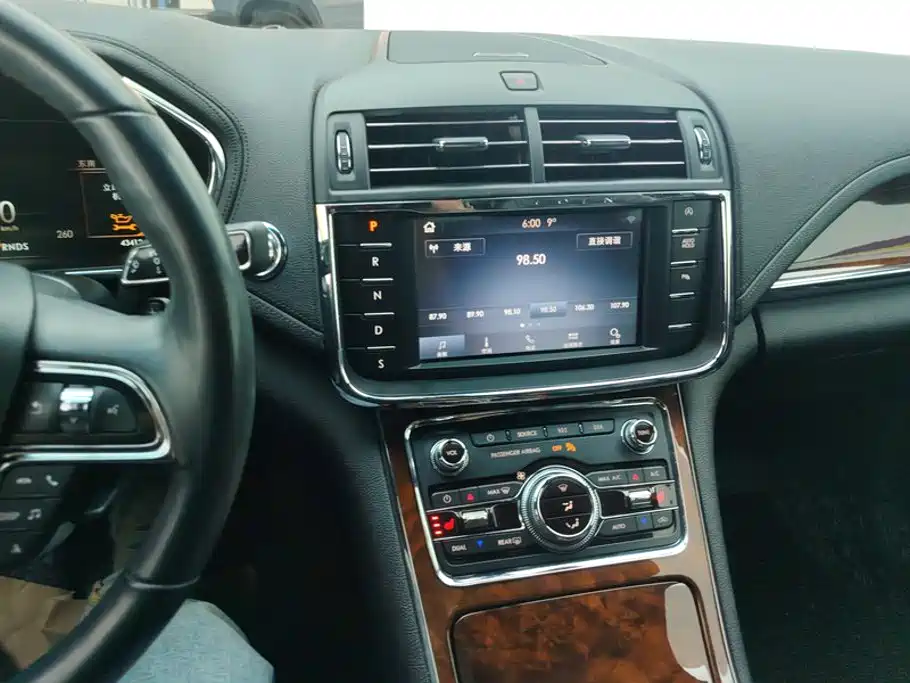 Lincoln Continental 2021 2019 2.0T 2WD Zunxiang Edition China VI