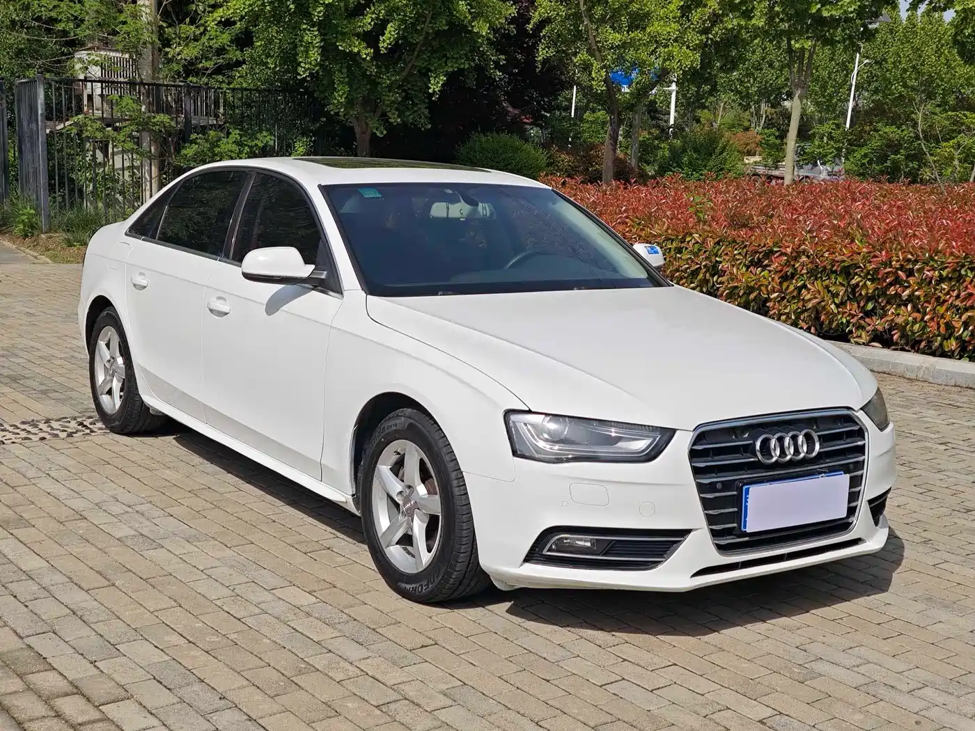 Audi A4L 2013 35 TFSI Automatic Standard фото 4