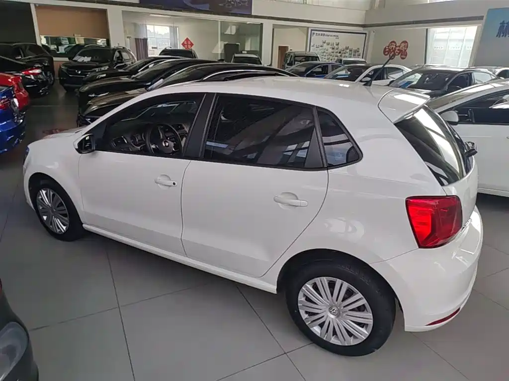 Volkswagen Polo 2018 1.5L Auto Comfort фото 5