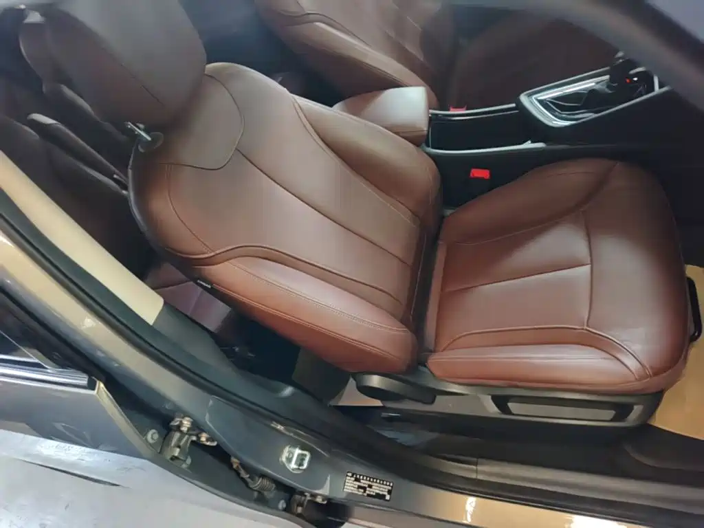 Buick GL6 2018 2018 18T 6-Seater Premium
