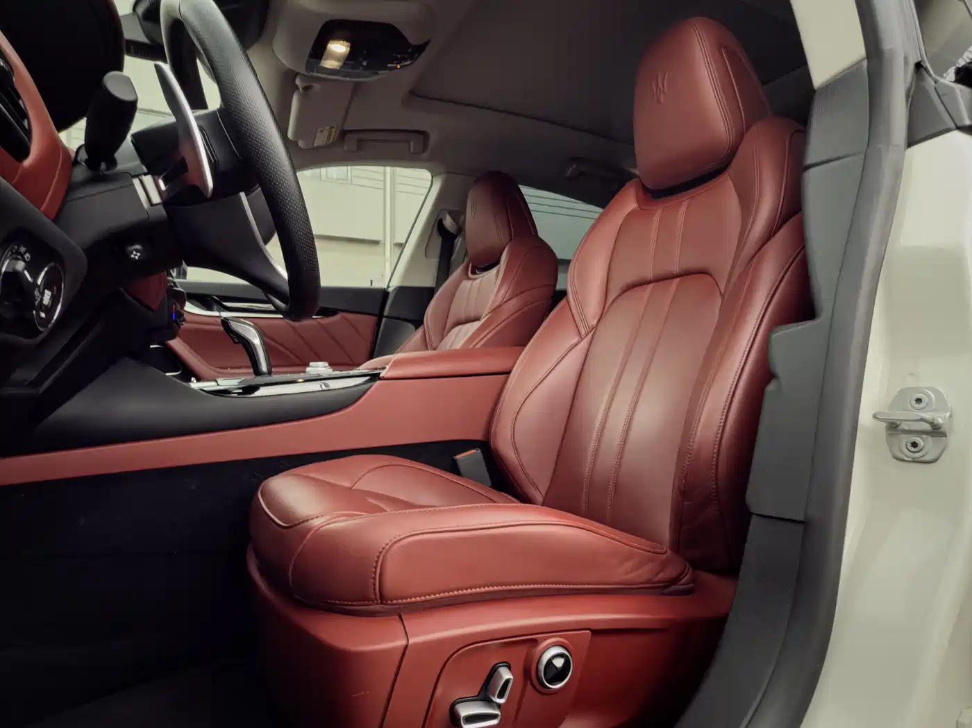 Maserati Levante 2022 3.0T Modena фото 12