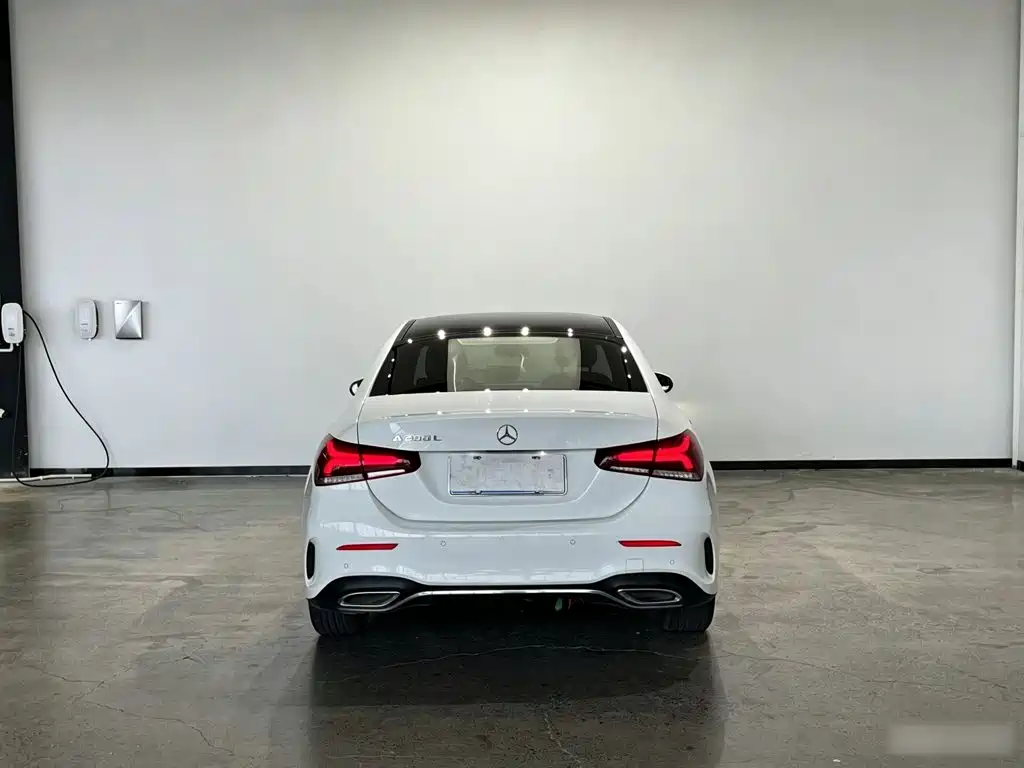Фото 10 - Mercedes-Benz A-Class