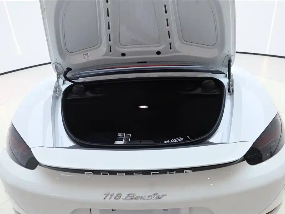 Porsche 718 2022 Boxster 2.0T фото 16