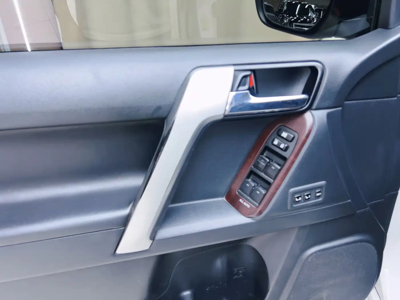 Toyota Prado 2015 2014 4.0L Automatic VX NAVI