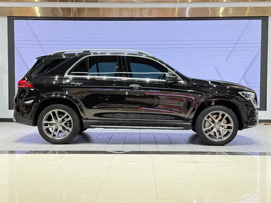 Mercedes-Benz GLE AMG 2025 Facelift AMG GLE 53 4MATIC+ фото 7