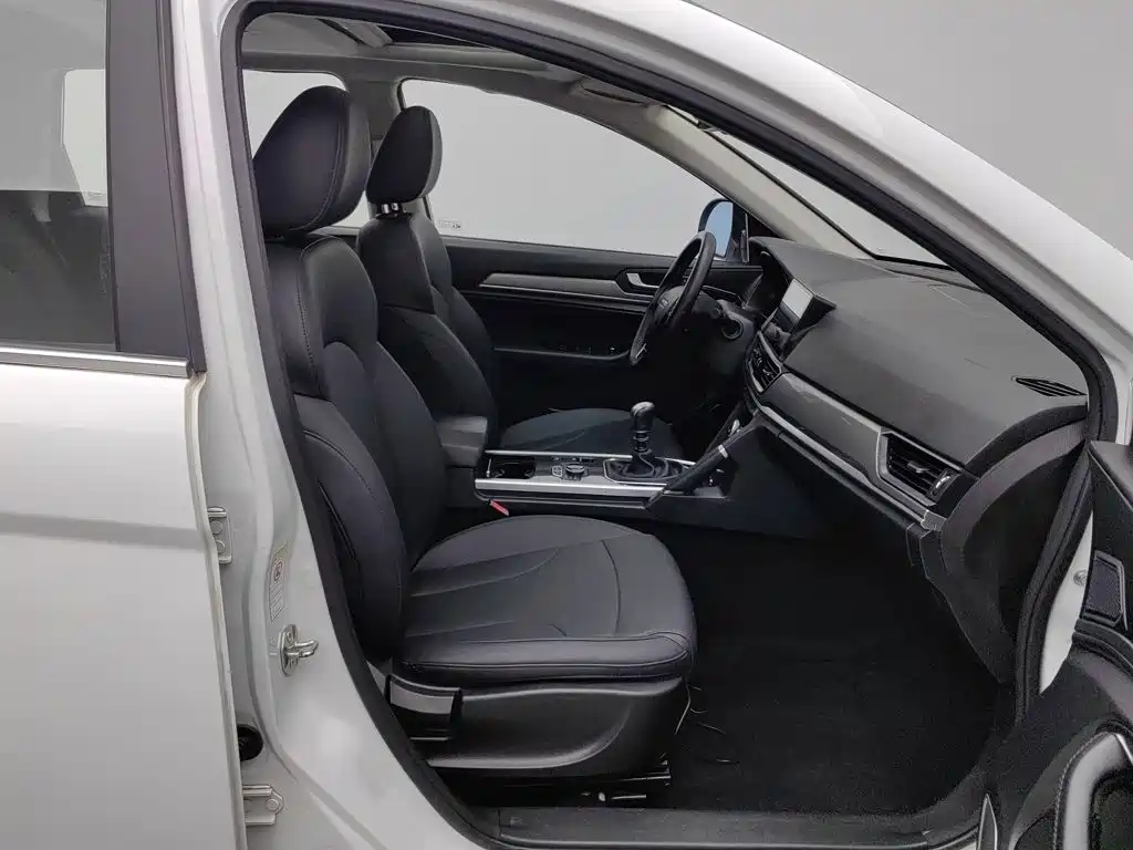 Фото 23 - Haval H6
