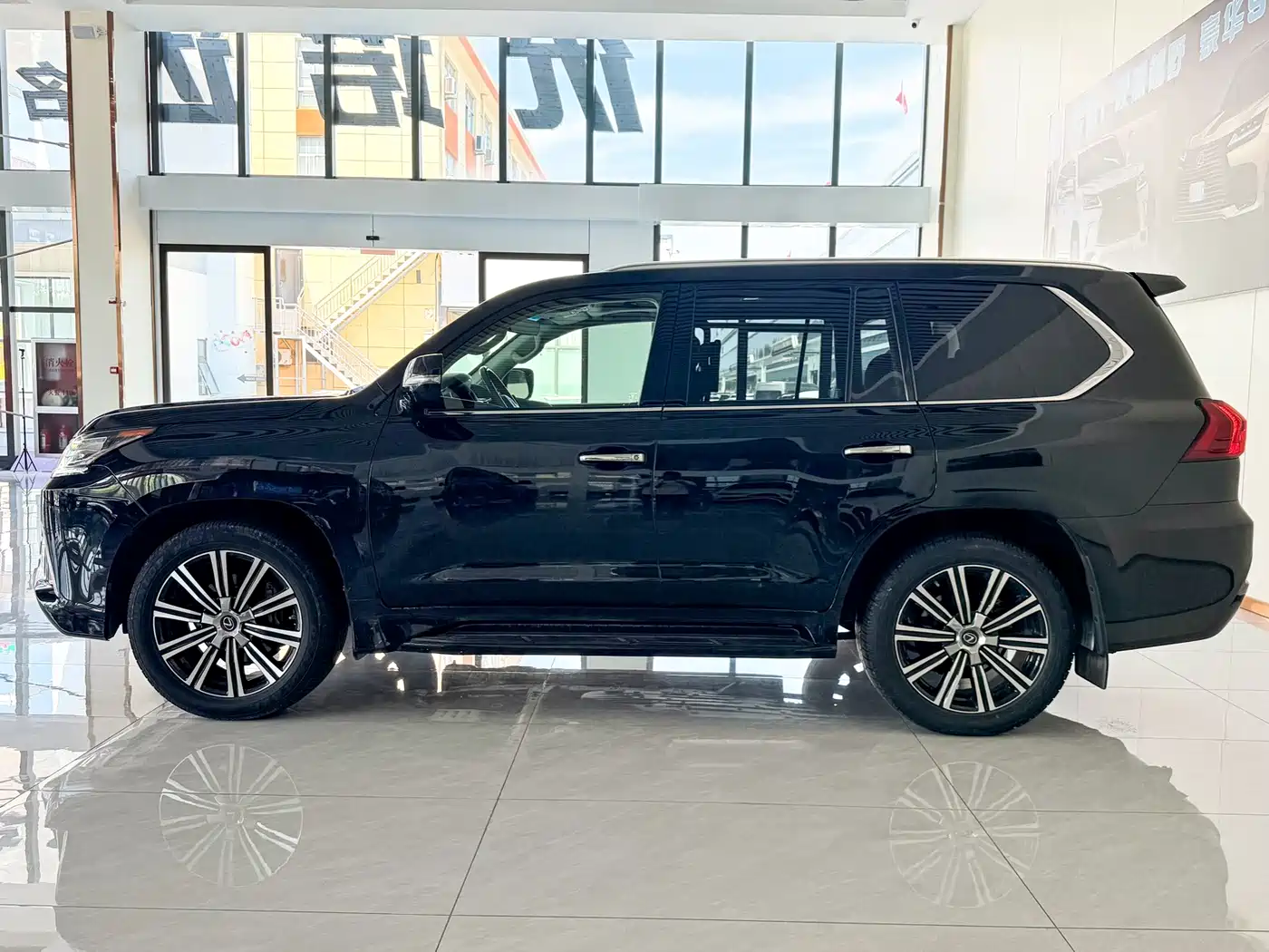 Lexus LX 2020 2019 570 Prestige Luxury Edition