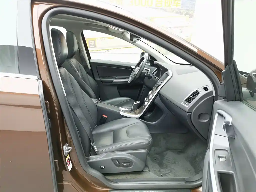 Photo 23 - Volvo XC60