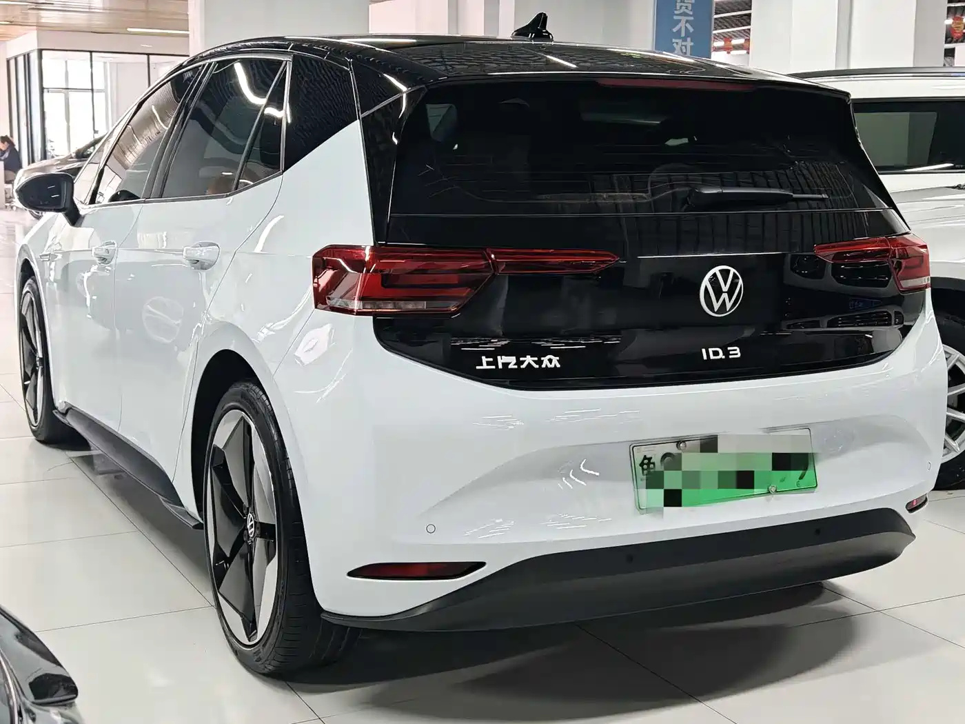 Volkswagen ID.3 2023 Pure Smart Edition фото 3