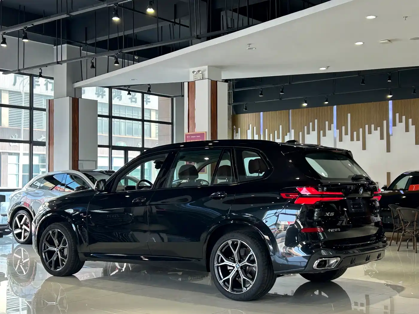 BMW X5 2025 2023 xDrive 30Li Premium M Sport Black Night Package