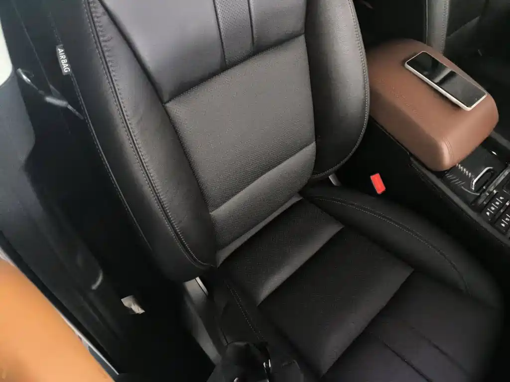 GAC Trumpchi Trumpchi GS8 2017 2017 320T 2WD Luxury Smart Connect (7-seater)