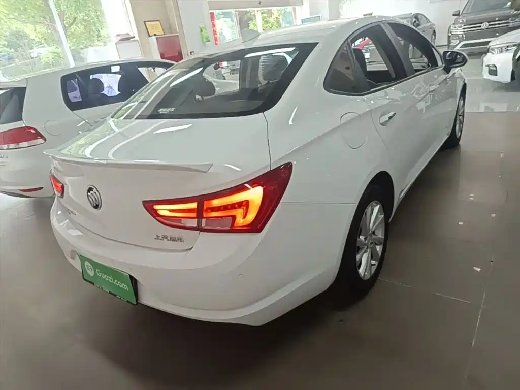 Buick Verano 2019 Sedan 15S Auto Leading фото 6