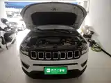 Фото 10 - Jeep Compass