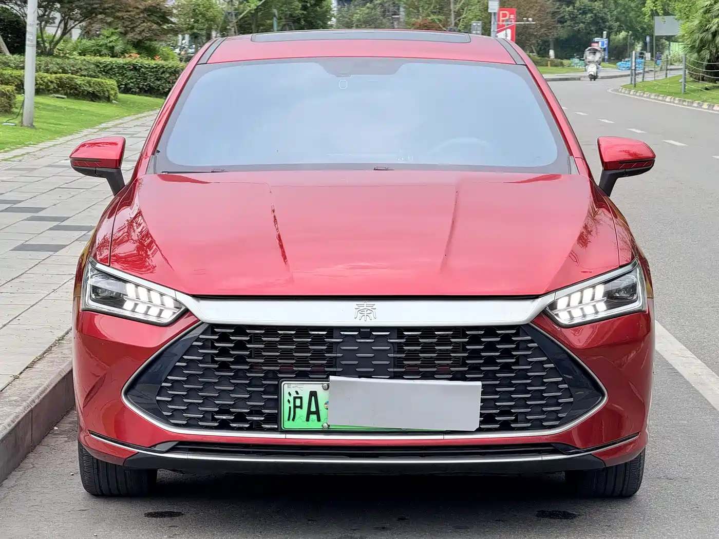 BYD Qin PLUS 2021 DM-i 120KM Premium фото 3