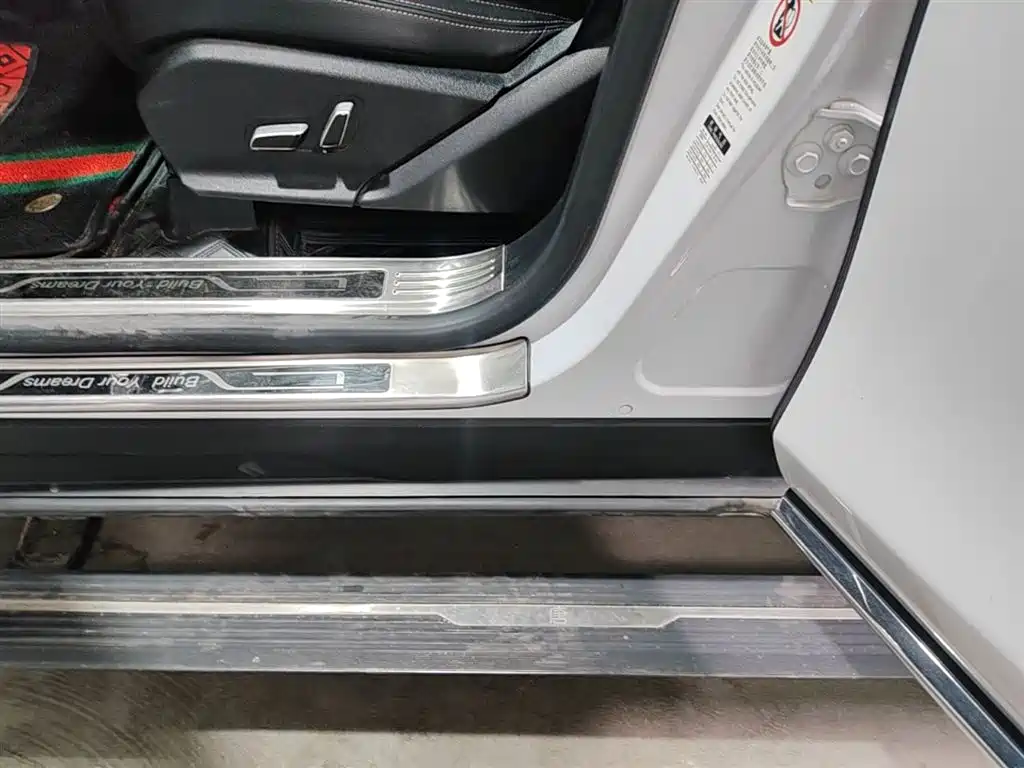 BYD Tang 2019 2.0T Automatic Smart Connect Honor 7-seater China VI фото 21