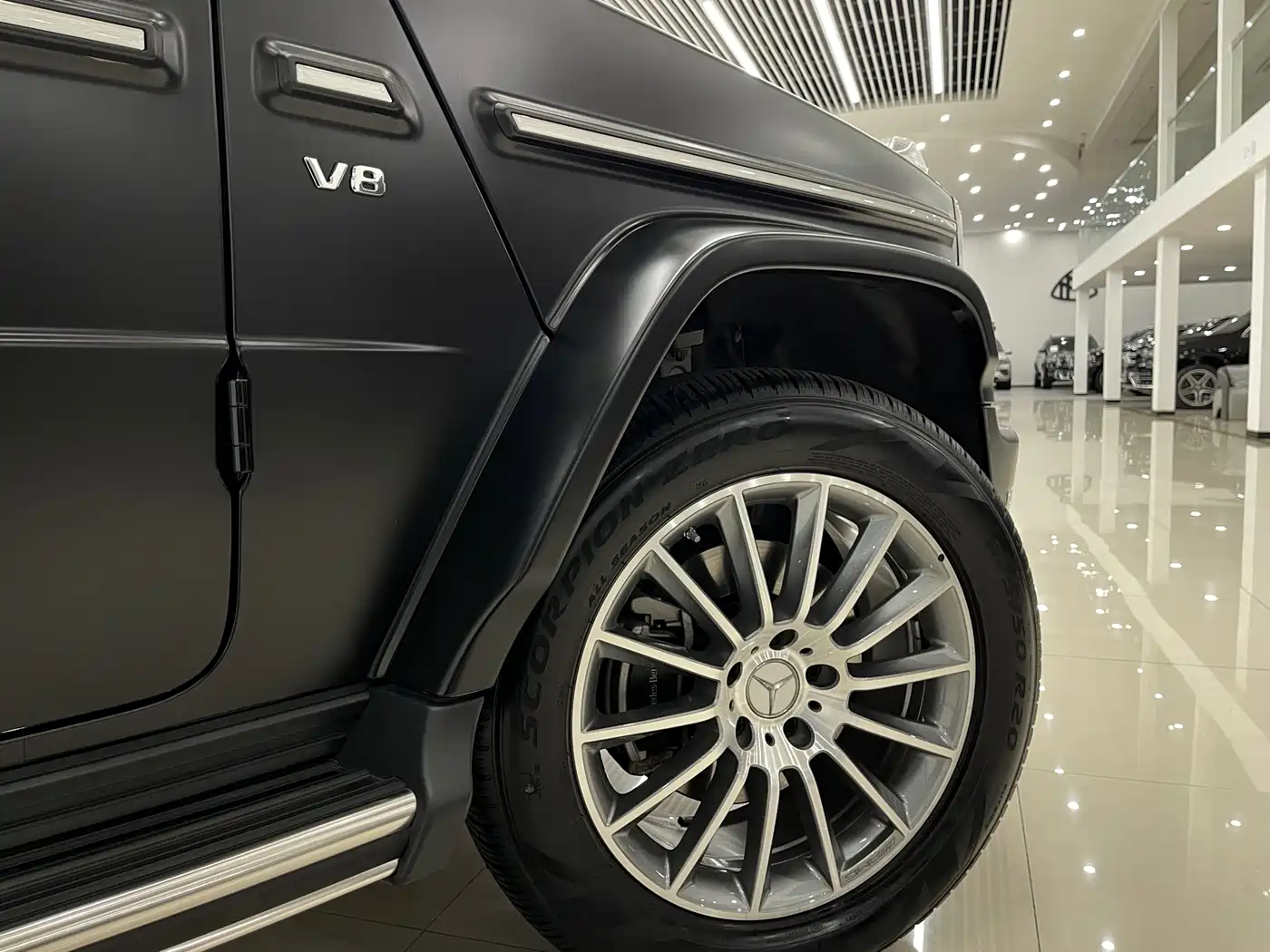 Mercedes-Benz G-Class 2023 G 500 фото 23