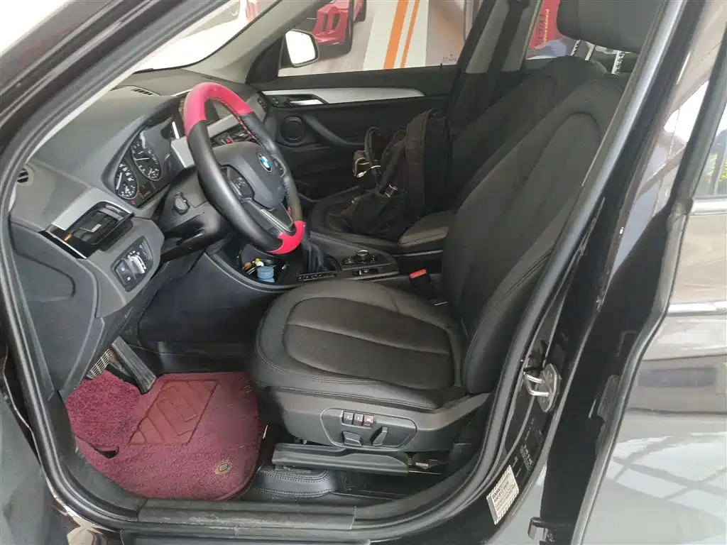 BMW X1 2016 sDrive18Li Premium Model фото 14